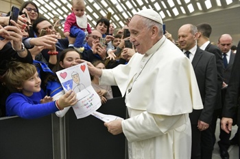 RIVIVI L'UDIENZA DEI 7.000 COOPERATORI DA PAPA FRANCESCO