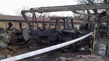 CASCINA BIBLIOTECA DISTRUTTA DA UN INCENDIO